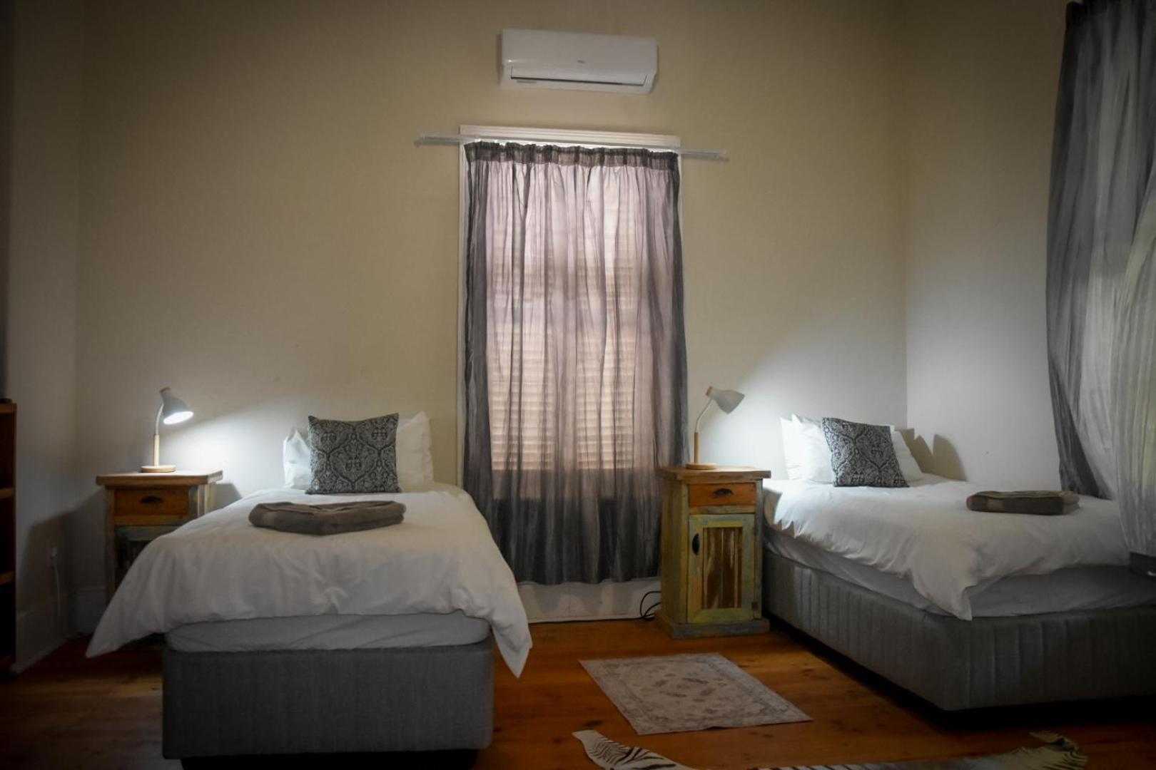 Little Lamb Apartment Beaufort West Exterior photo